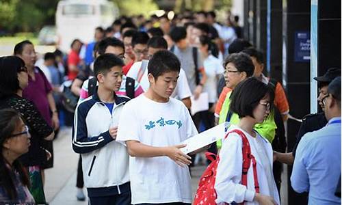 大学里高考成绩单哪些人能看见啊_在大学里高考